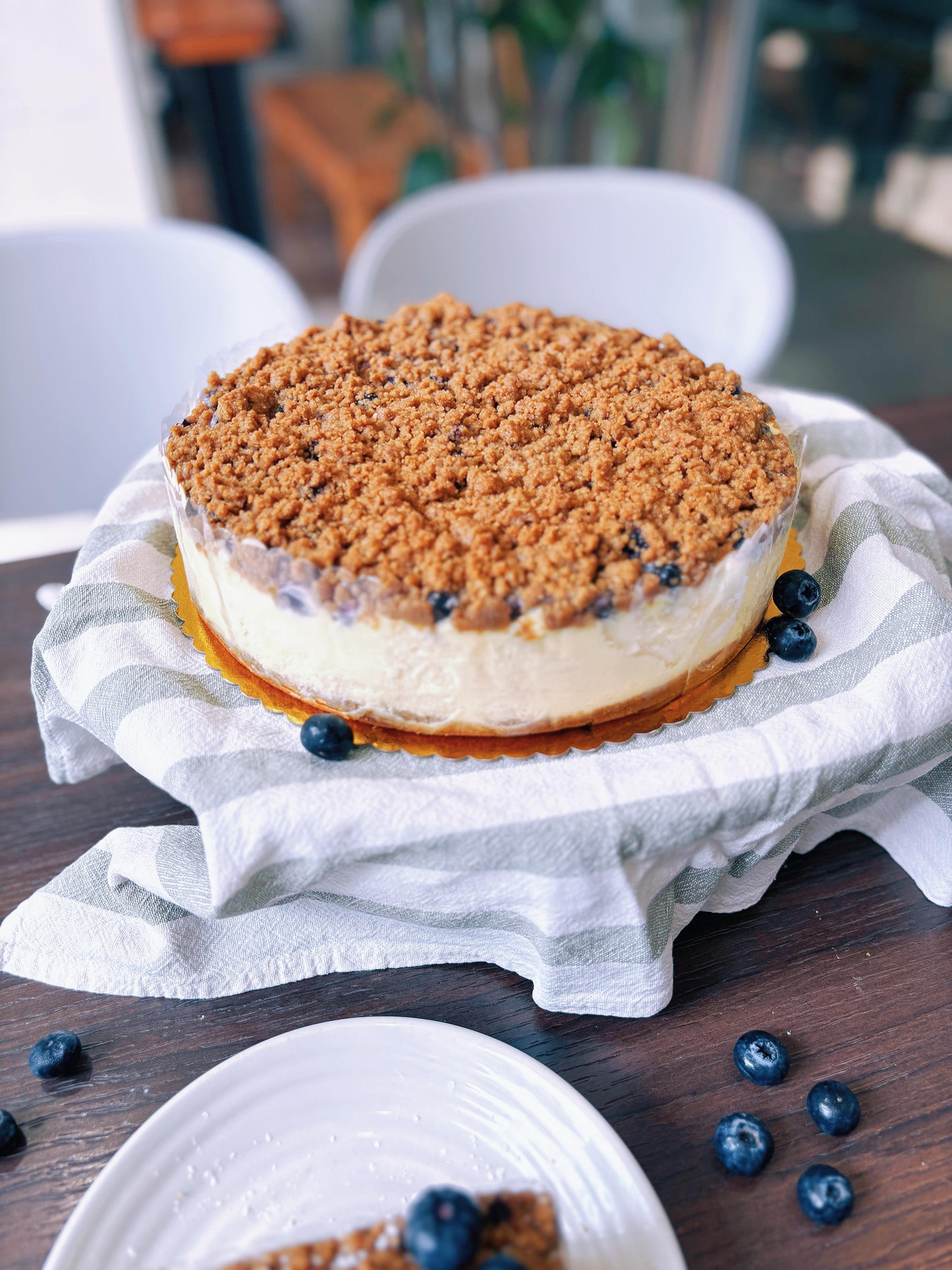 8" Blueberry Crumble Cheesecake