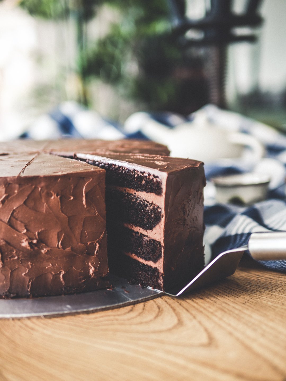 8" Chocolate Peanut Butter Cake (Signature)
